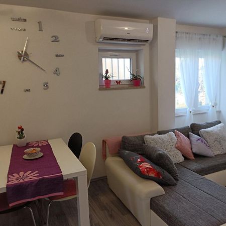 Apartments Mary & Free Parking Rovinj Ruang foto